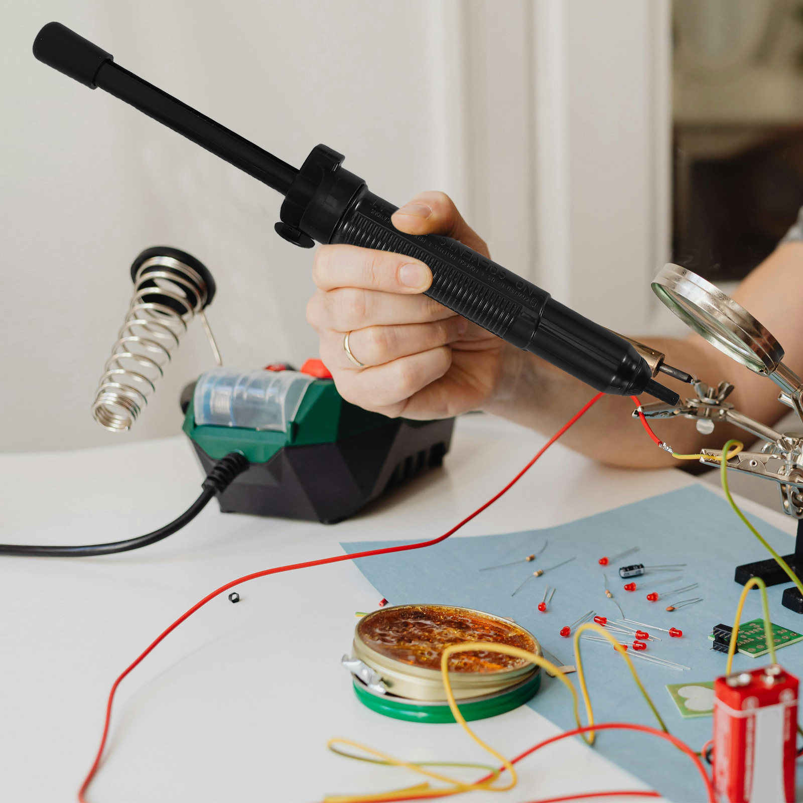 Black Handheld Manual Desolder - Desoldering Pump Solder reseña y precio